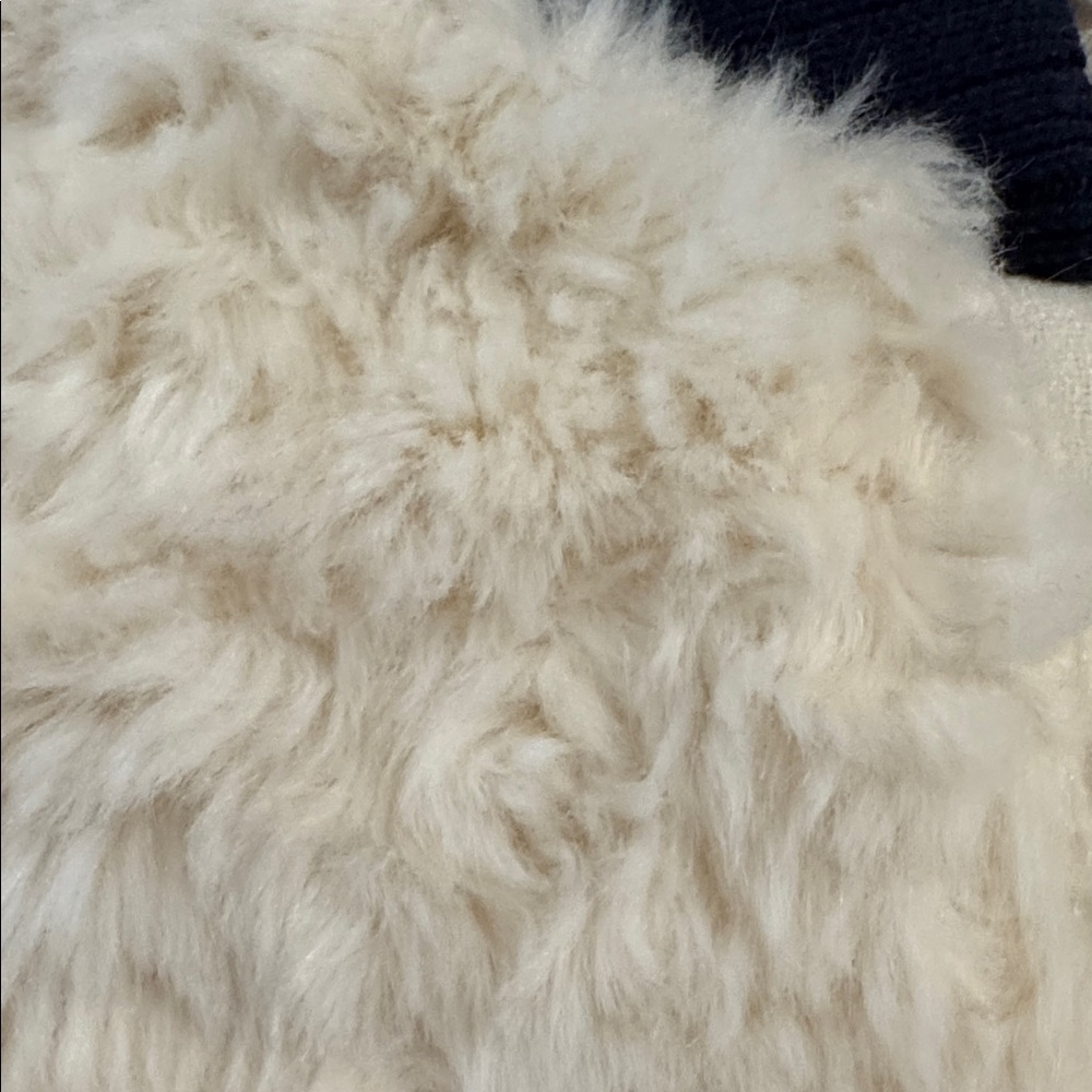 Special Edition Fuzzy White Bomber Jacket with Navy Trim - Tommy Hilfiger - Picture 8 of 10